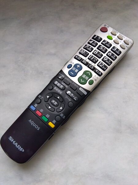 シャープ純正 AQUOS TV リモコンGA835WJSA 中古 美品!02