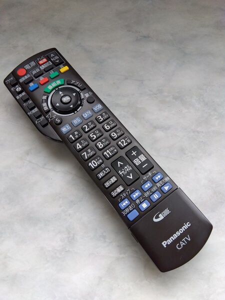Panasonic CATV リモコン N2QAYB001004 中古美品!