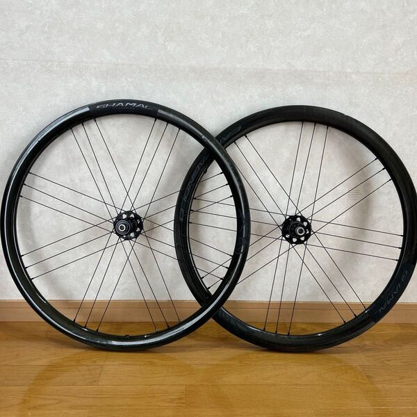 カンパニョーロSHAMAL CARBON DB シャマルカーボン