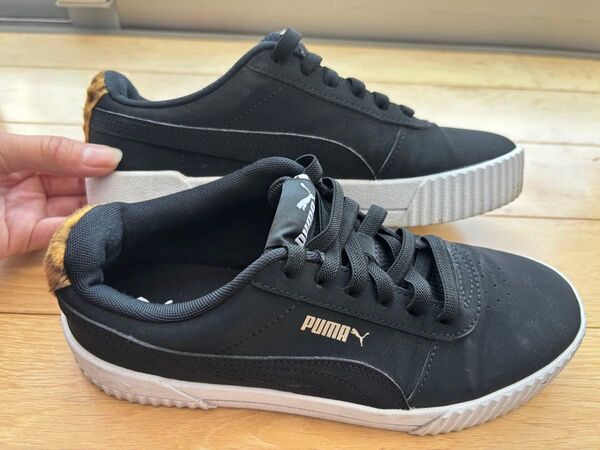 PUMA ブラック レオパード スニーカー