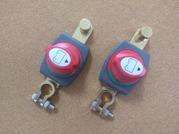 バッテリースイッチ D端子仕様 2個 12V/24V キルスイッチ・メインスイッチ ボート/ヨット/小型船舶/漁船 12V-48V