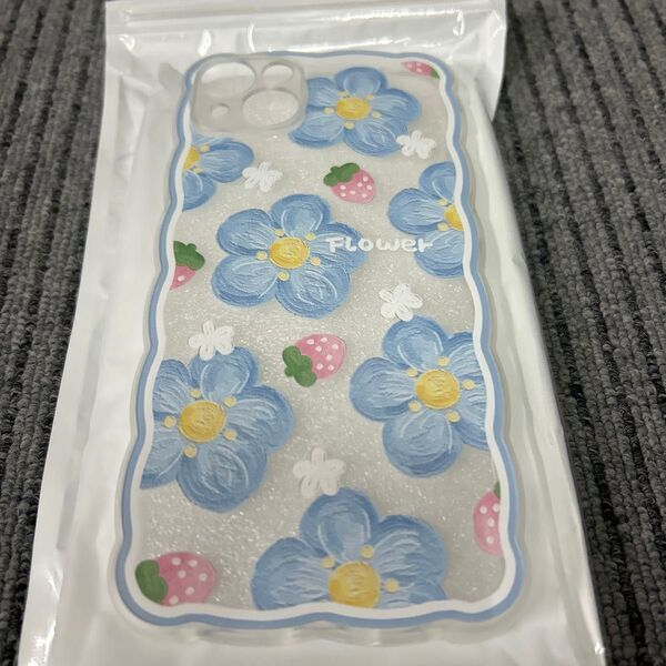 iPhone 14Plusケース クリア お花と苺柄
