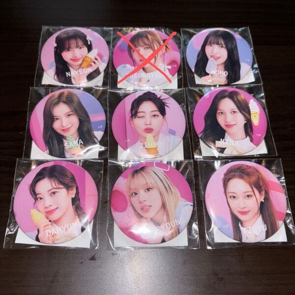 TWICE 缶バッジ ポップアップ