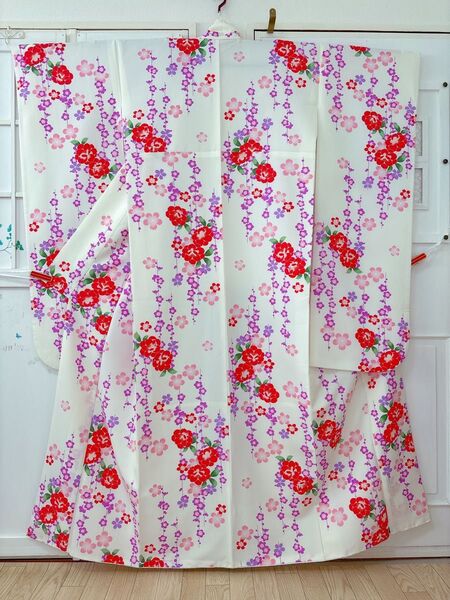 洗える振袖 アイボリー地に濃いピンクの総柄 振袖単品 袴姿のお着物にも最適 成人式 卒業式 No.46