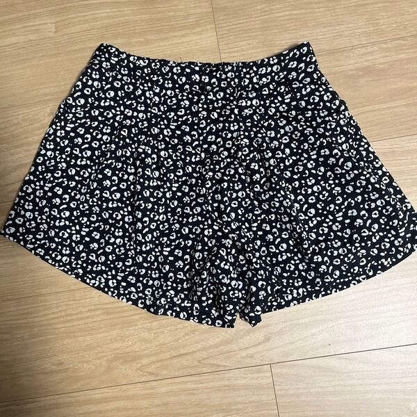 LOWRYS FARM ショートパンツ レオパード柄