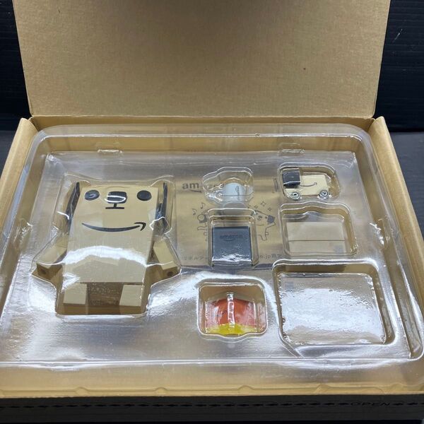 海洋堂・ リボルテック ポチ ポチミニカー付きVer 塗装済可動フィギュア・Amazon限定版 ・ フィギュア