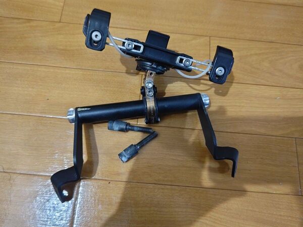 zx-25r デイトナ マルチバー スマホホルダー