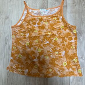 SIMPLE LIFE タンクトップ ノースリーブトップス オレンジ 花柄で肩紐がとてもかわいい 日本製 綿100% サイズ13
