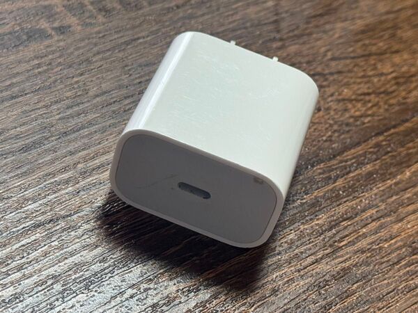 Apple iPhone USB-C USB-C電源アダプタ コンセント 充電器 A2305 20W 高速充電