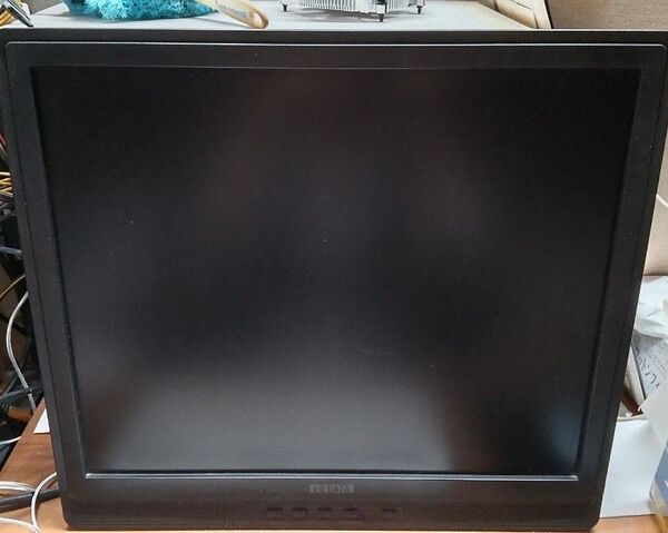 19インチ スクエア液晶モニター ジャンク品