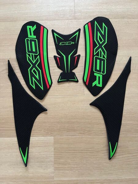 Kawasaki カワサキ zx6r タンクパッド ZX-6R ニンジャ ninja ロゴ入り