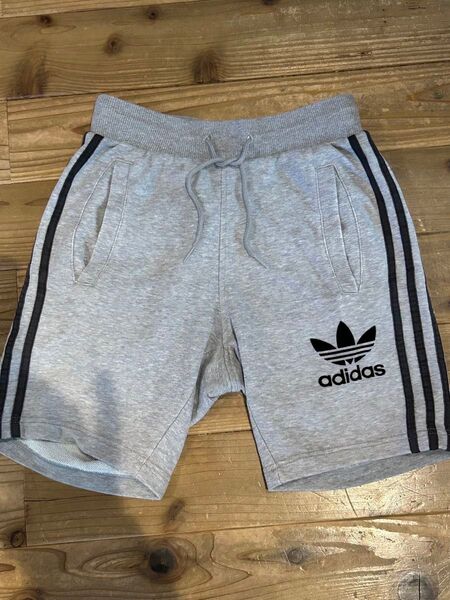 アディダス ハーフパンツ XSサイズ