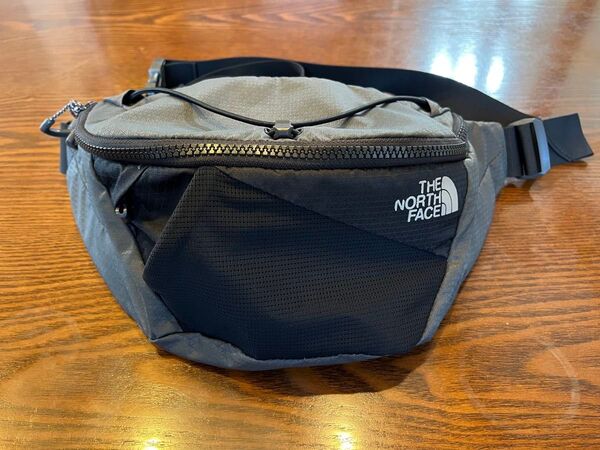 最終値下げ 美品 ノースフェイス バッグ ショルダーバッグ ウエストバッグ The North Face Lumbnical4L