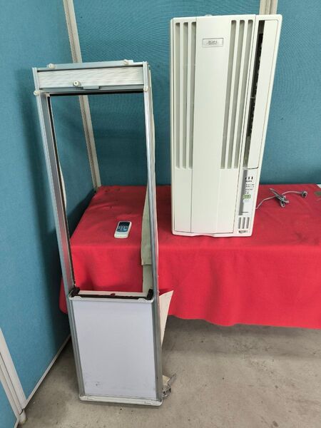 20年製 コロナ 窓用エアコン(冷房専用・おもに4~7畳用 CW-FA1620-WS テラス用延長枠付