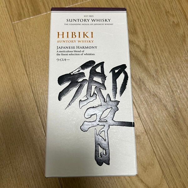 HIBIKI 響 サントリー ウイスキー