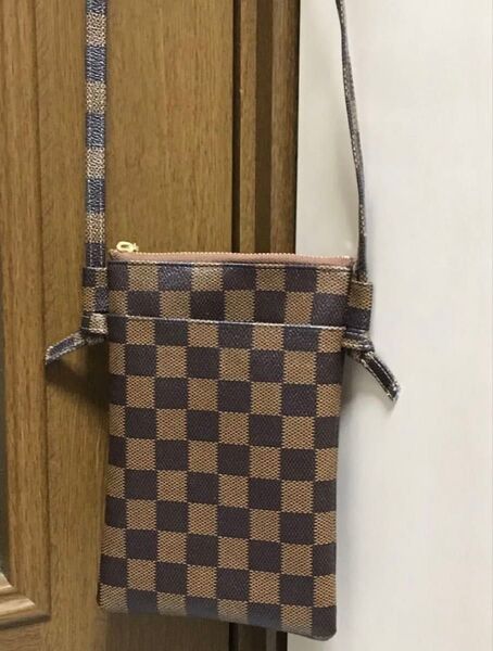 携帯ショルダー 合皮生地 茶色 市松模様 ハンドメイド