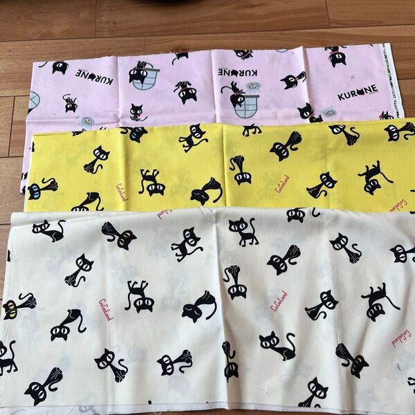 黒猫柄プリントカット生地 ハンドメイド 素材 生地 白ホワイト 黄色イエロー ピンク 英字柄 綿100%