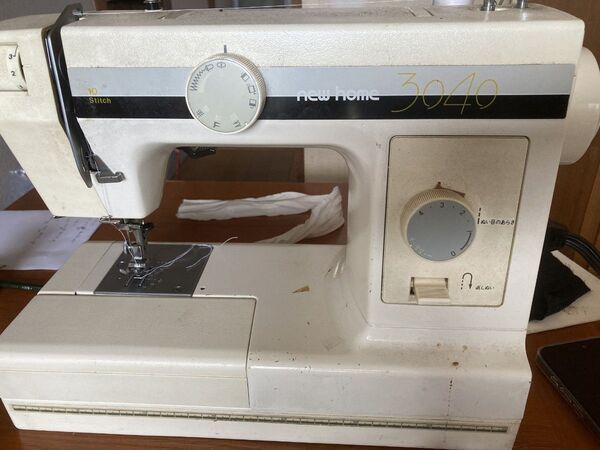 電動ミシン new home3040