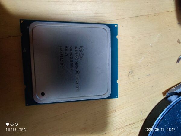 Intel Xeon E5-2643v2 6c12t