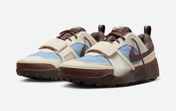 Travis Scott × Nike Zoom Field Jaxx "Pale Ivory and Leche Blue"
