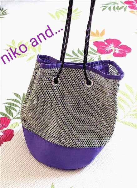 【niko and… ニコアンド】メッシュコード ショルダーバッグ