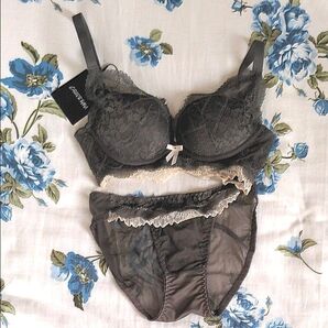 ブラジャー& ショーツセット ノンワイヤー タグ付き未使用
