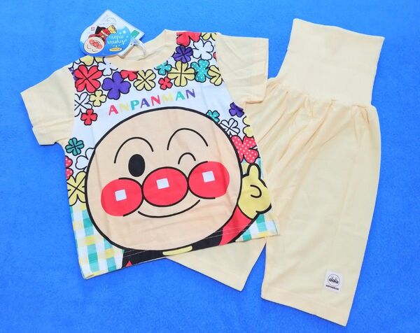 80cm 新品 アンパンマン さらさら梨地デカフェイス腹巻き付き半袖パジャマ イエロー