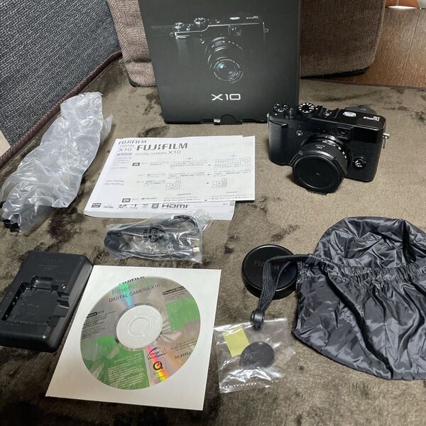 【美品】Fujifilm X10 コンパクトデジタルカメラ