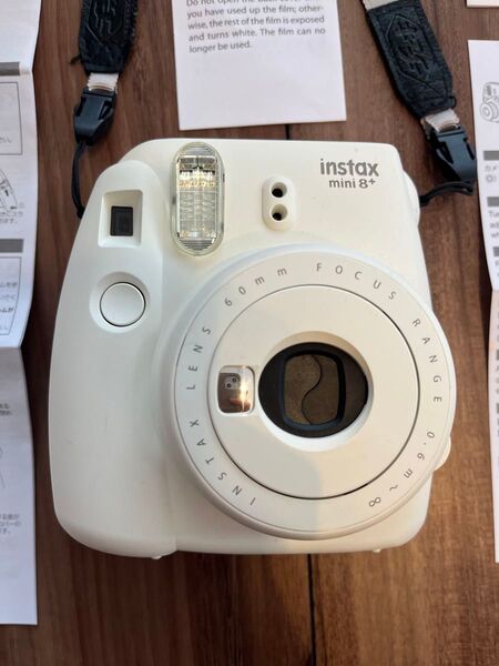 FUJIFILM インスタントカメラ チェキ instax mini 8 ホワイト INS MINI 8 WHITE 富士フィルム