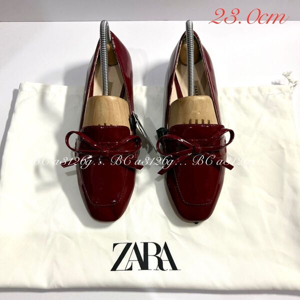 新品 訳あり ZARA ヒール付きパンプス 23.0cm 35 エナメル レディース ザラ シューズ アーモンドトゥ 装飾飾り付き
