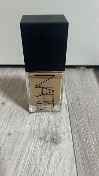 NARS ファンデーション