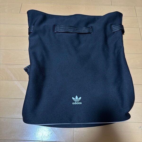 adidas 巾着バッグ ブラック スポーツバッグ ジム 旅行