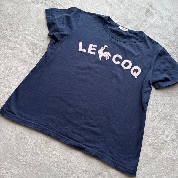 LE COQ SPORTIF Tシャツ ピンクロゴ刺繍 ネイビー コットン100%
