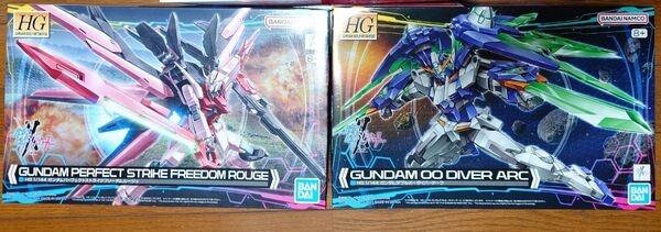 HG ガンダムパーフェクトストライクフリーダムルージュ ガンダムダブルオーダイバーアーク ガンプラ 新品 未組立