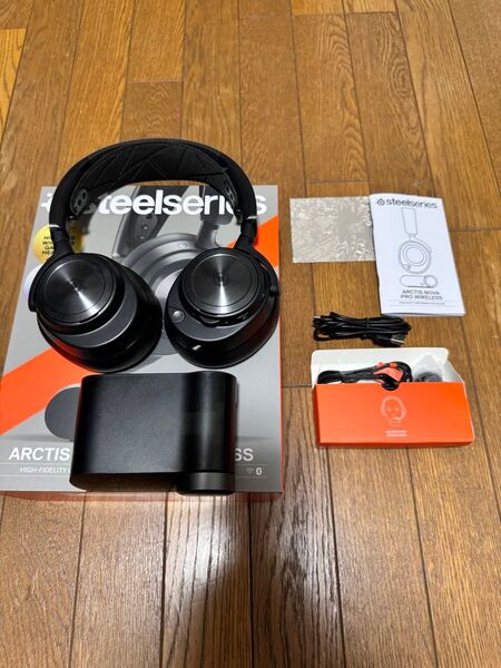 SteelSeries Arctis Nova Pro Wireless ゲーミングヘッドセット