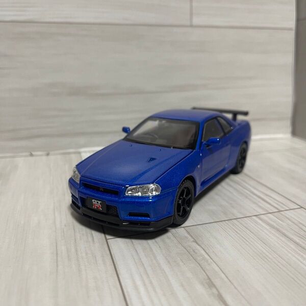 34 GT-R ミニカー 1/32 ドア開閉 サウンド付 スカイライン
