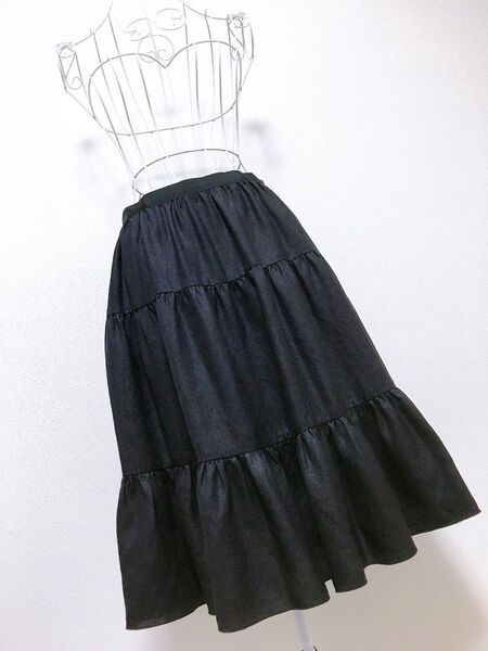 美品 FOXEY NEW YORK ティアードフレアスカート 40サイズ 膝下丈 ロングスカート 黒 ブラック
