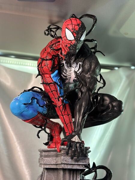 【5/25まで大特価】スパイダーマン ヴェノム MARVELフィギュア LEDライト付き PVC 全長約38cm