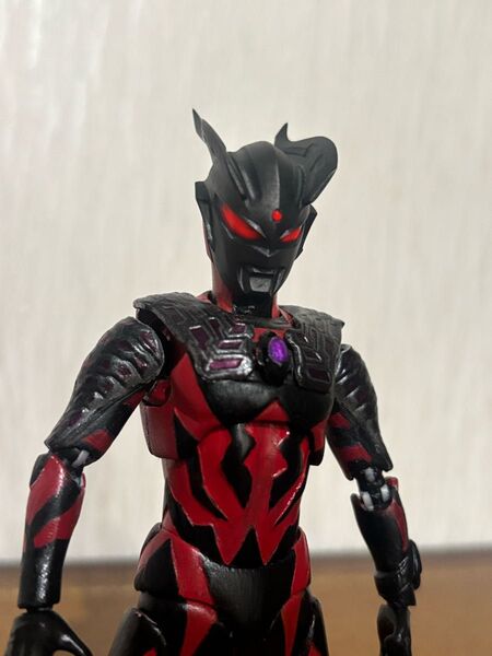 S.H.フィギュアーツ 改造 リペイント ウルトラマンゼロ ゼロダークネス ウルトラマンベリアル カスタム フィギュア