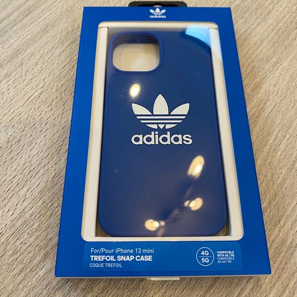 アディダス iPhone 13 mini トレフォイルスナップケース