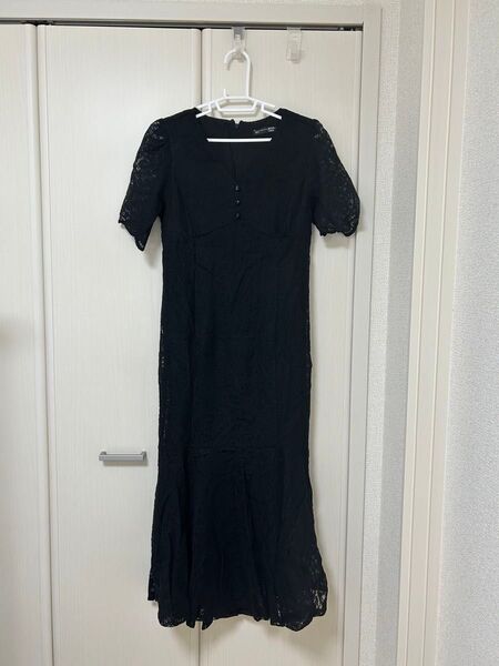 DAZY 女性用Vネック無地ラッフルヘム魚尾エレガントノースリーブショート帰宅ドレス、新年前夜夏のエレガントなサンドレス
