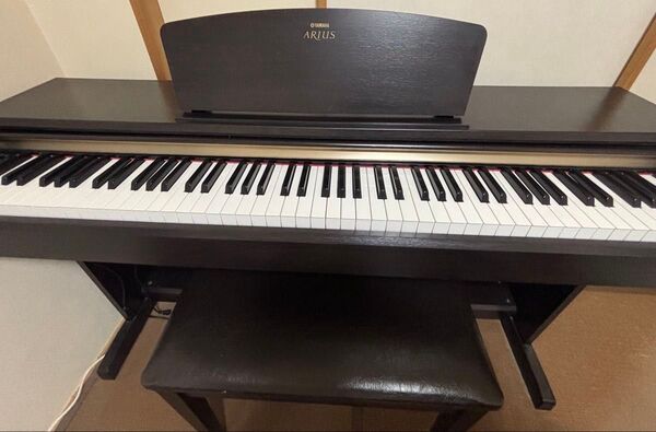 YAMAHA ARIUS YDP-160 デジタルピアノ、椅子、楽譜付き