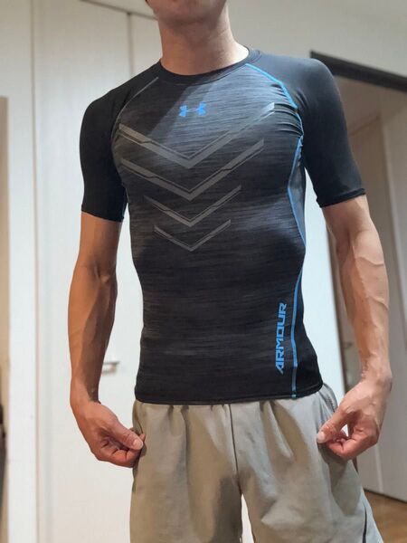 Under Armour アンダーアーマー コンプレッションウェアMサイズ美品 ヒートギア