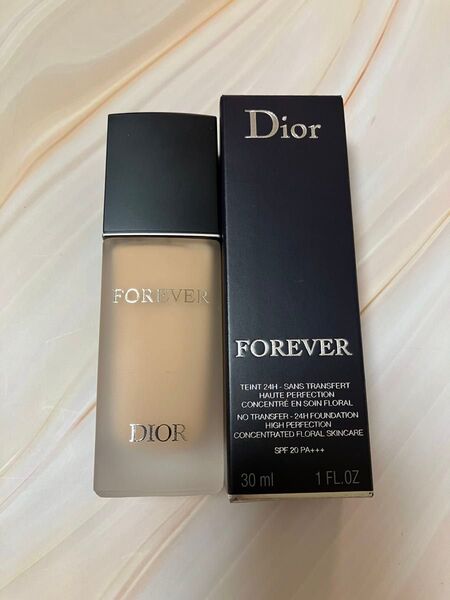 DIOR フォーエヴァーフルイドマット 1Nリキッドファンデーション 30ml