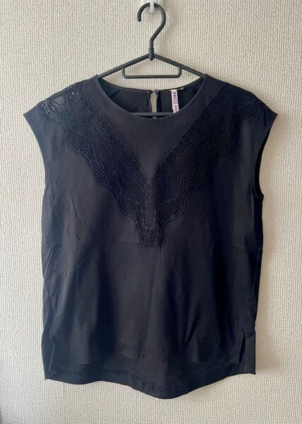 ANAYI アナイ フレンチスリーブ ノースリーブ 黒ブラウス レース