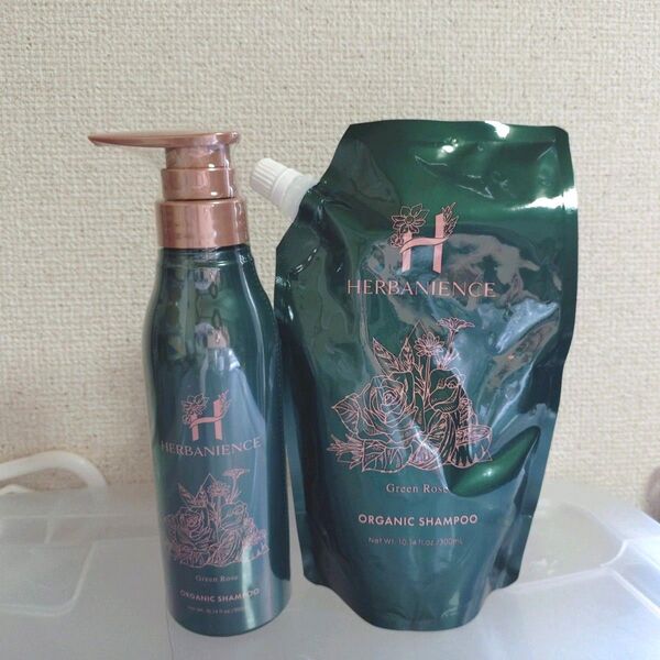 ハーバニエンス グリーンローズ シャンプー ポンプ 300ml×1個 詰め替え用付き