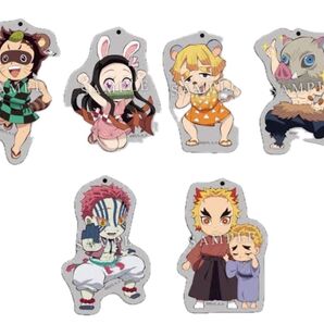 新品!鬼滅の刃!映画無限列車編!みにきゃらアクリルチャーム!680円〜980円!1つ売り!