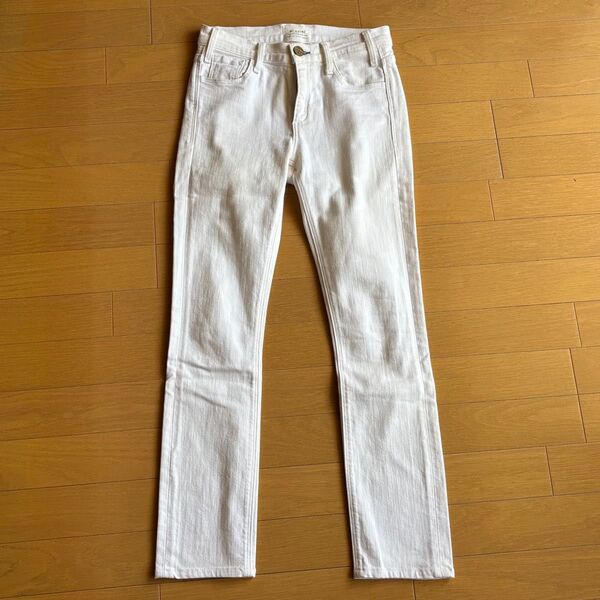 マグワイア ホワイトデニム 白 ピッタリ XS 24インチ ジーンズ デニム パンツ