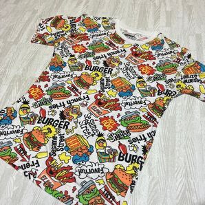 USJユニバーサルスタジオジャパン・セサミストリート・総柄Tシャツ Mサイズ
