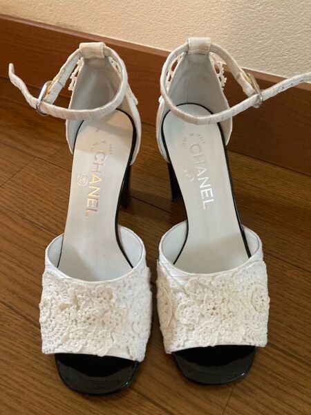 【購入前にコメントください】CHANEL シャネル ホワイト オープントゥ パンプス ストラップ サンダル